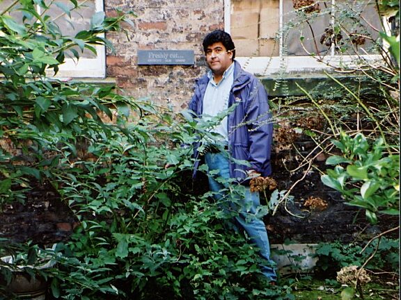 Now Then with Leo Fitzmaurice and Arts For All.