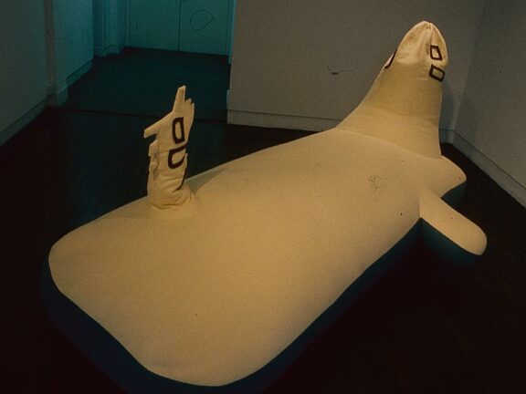 Hammertown, Luanne Martineau