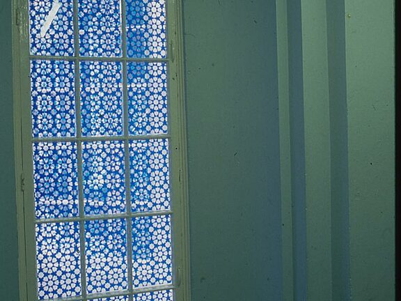 Veil exhibition: work in the 'Window Box ' by Samta Benyahia