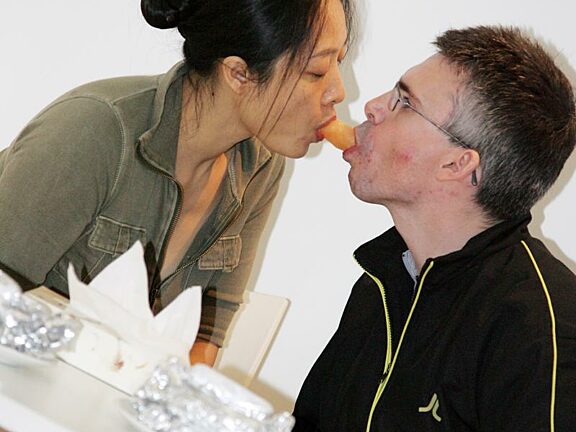 He-Chengyao, offsite performance