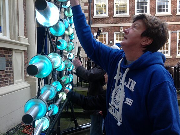 Blue Room play the Illumaphonium