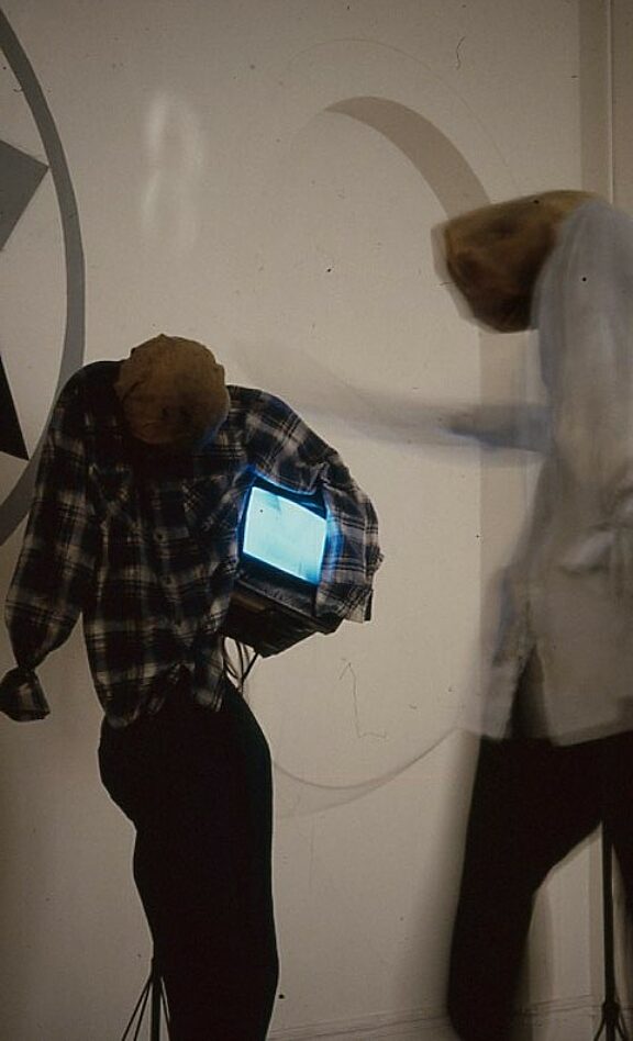 Tony Oursler, video installation in Video Positive