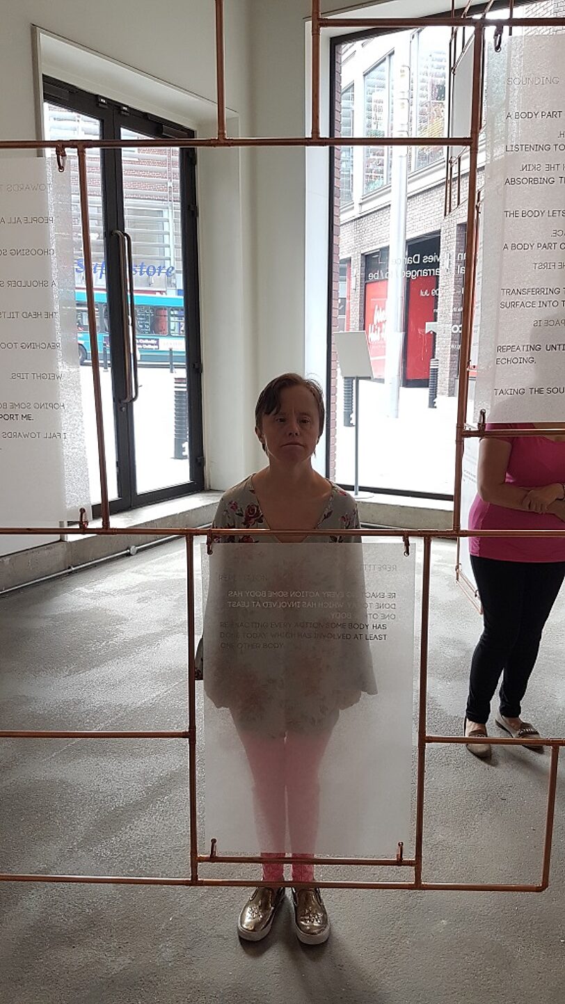 Blue Room explore Siobhan Davies Dance New Work: material / rearranged / to / be